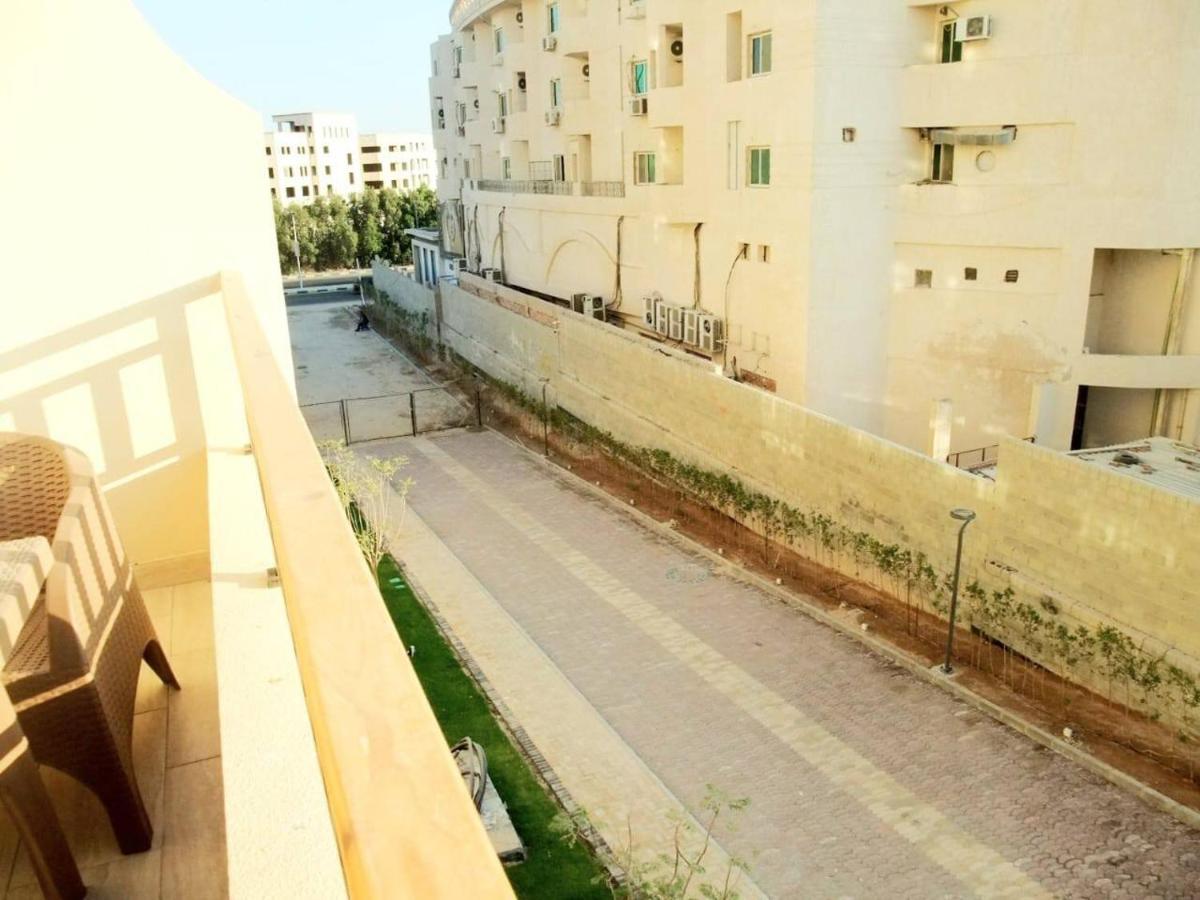 Aldau Heights Maroo Apartment