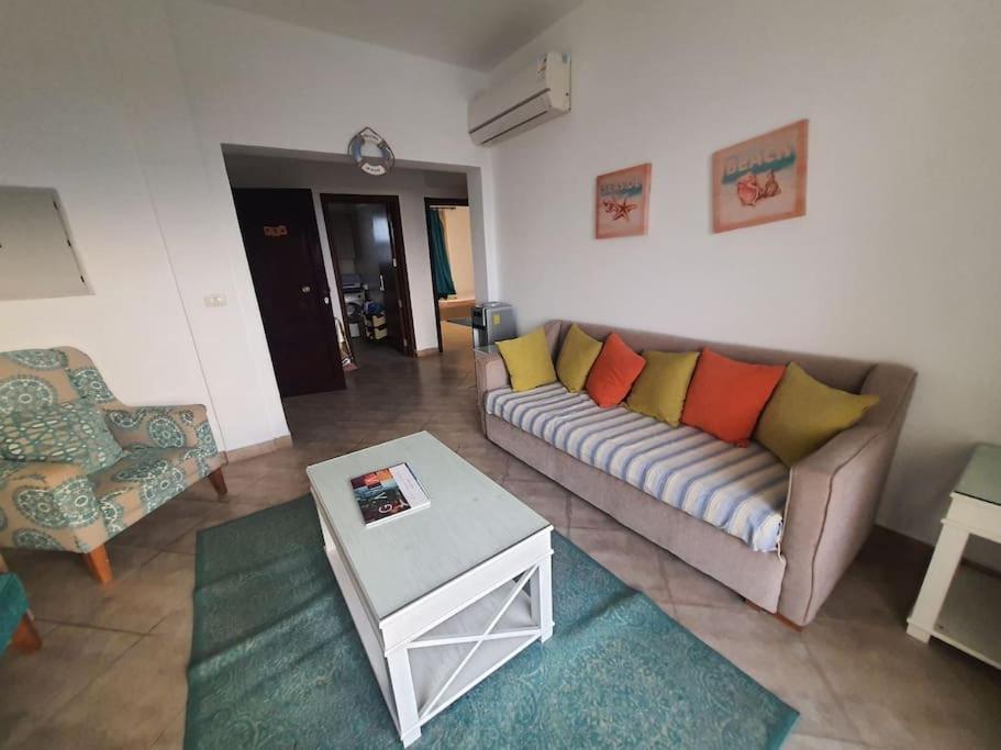 Apartment In Amwaj With A Sea View