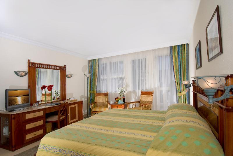 Resort Maritim Jolie & Casino 5*