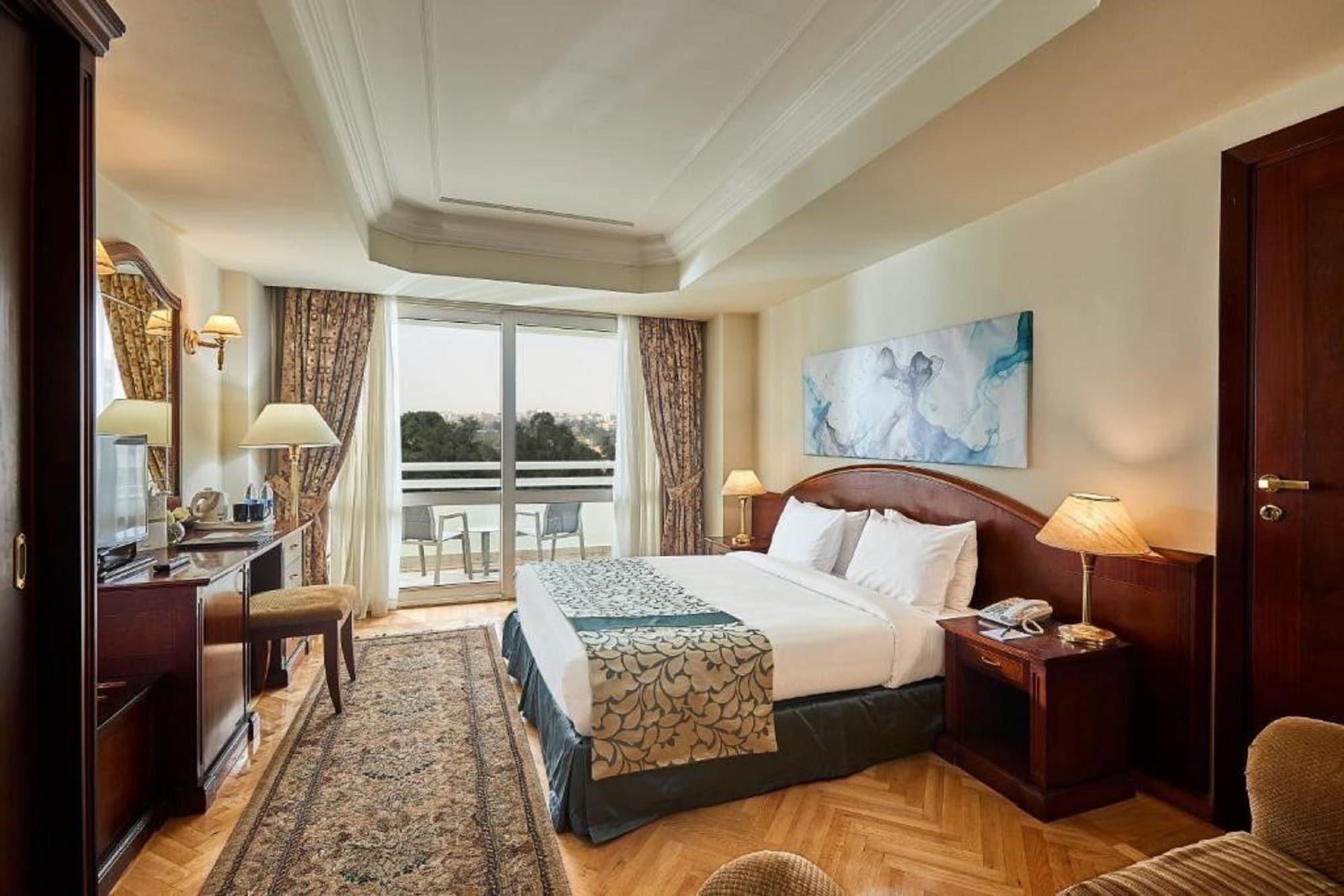 Triumph Plaza Hotel 4*