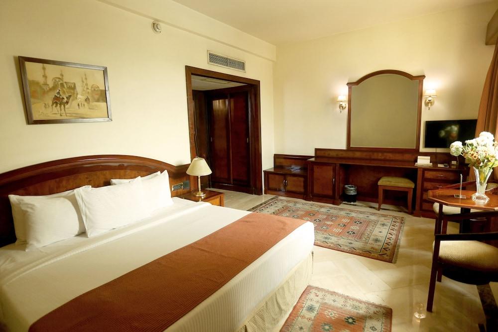 Triumph Plaza Hotel