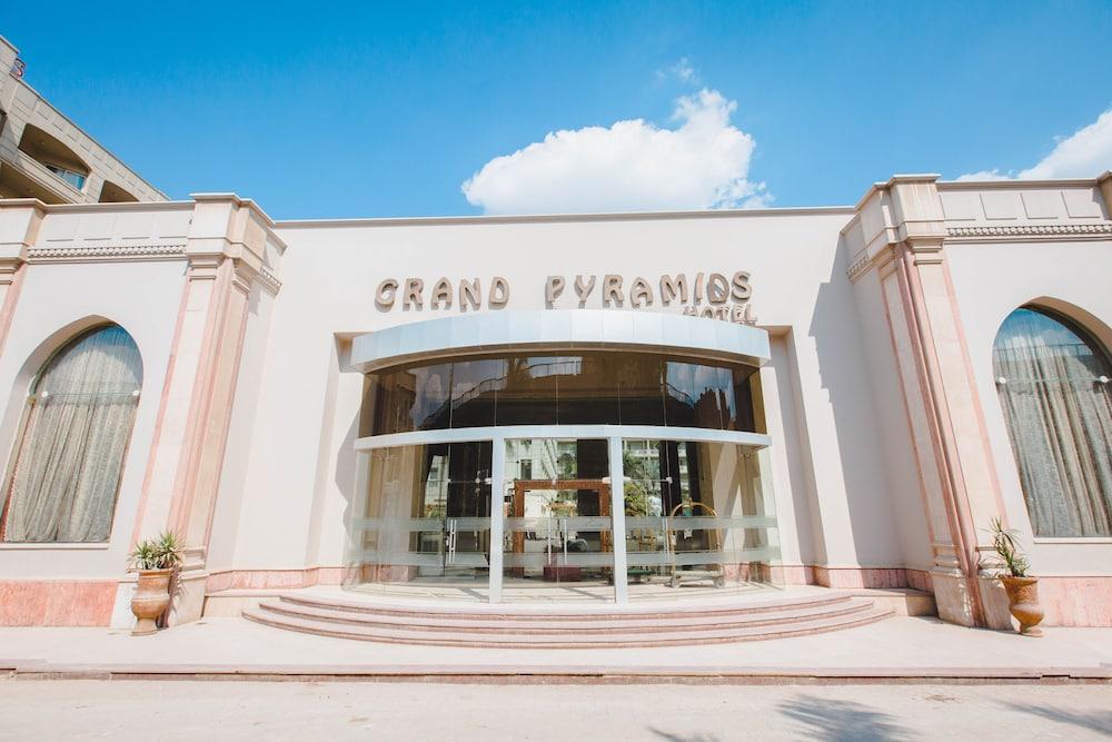 Hotel Grand Pyramids