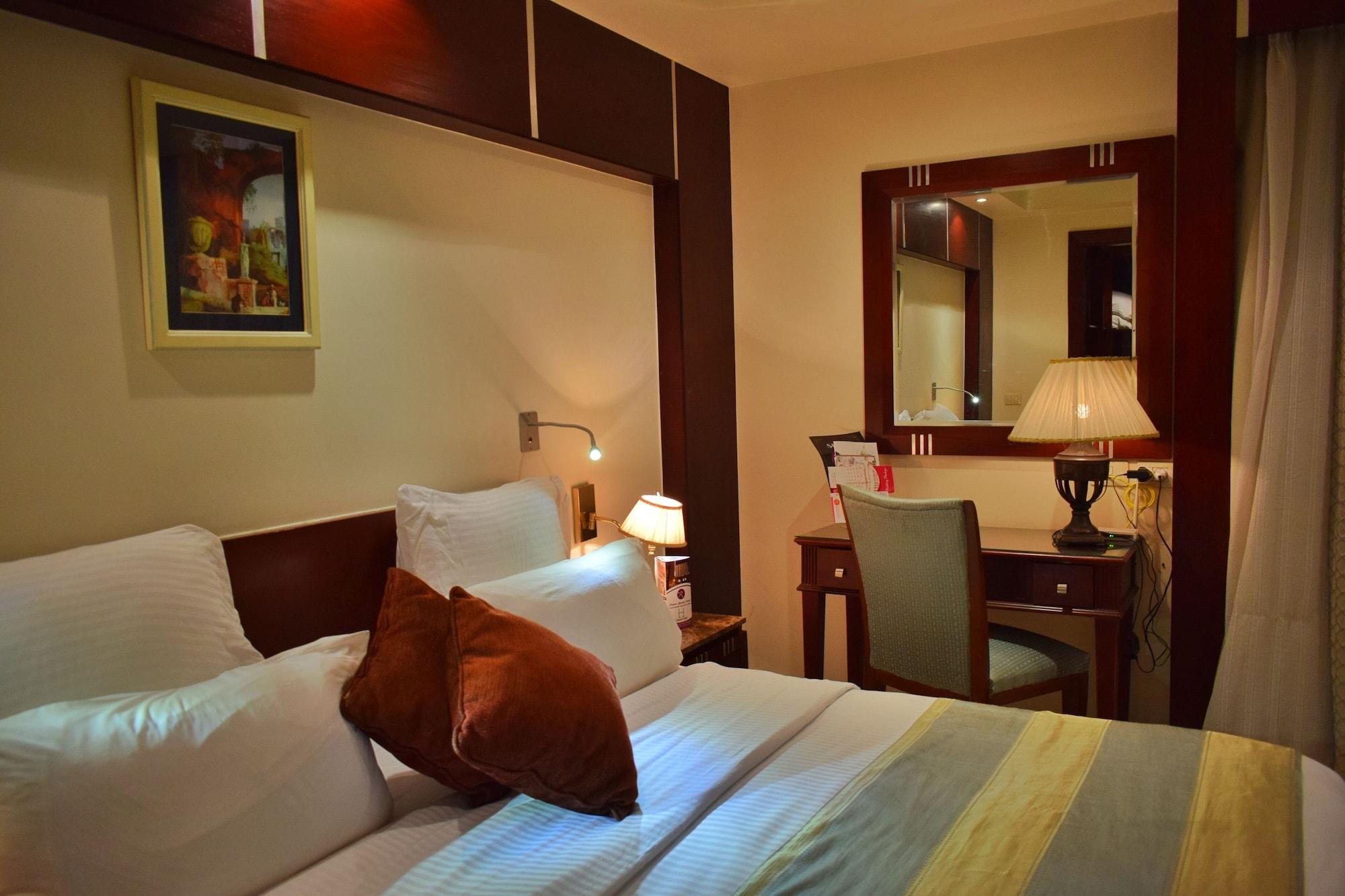 Romance Hotel 4*