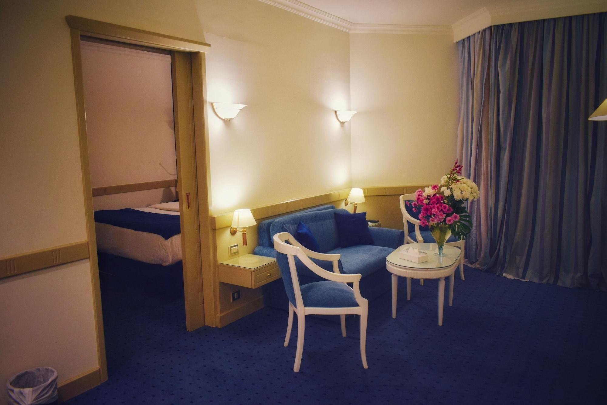 Hotel Romance