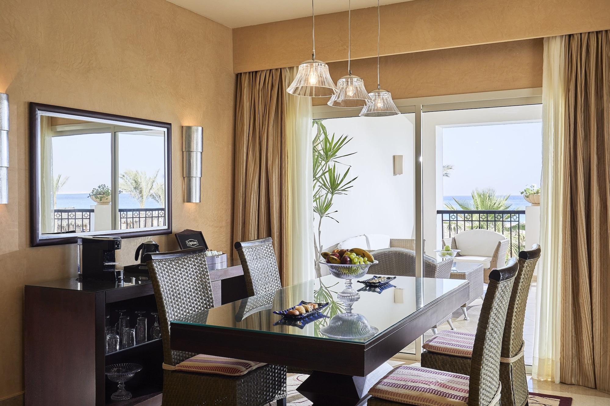 Jaz Elite Crystal, Almaza Bay Resort