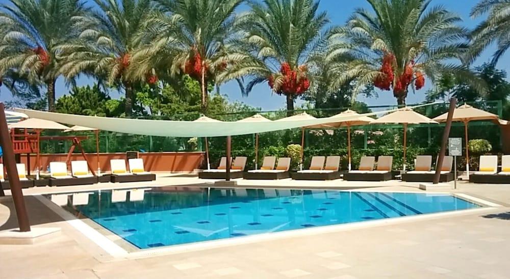Hilton Alexandria King's Ranch Resort King Mariout