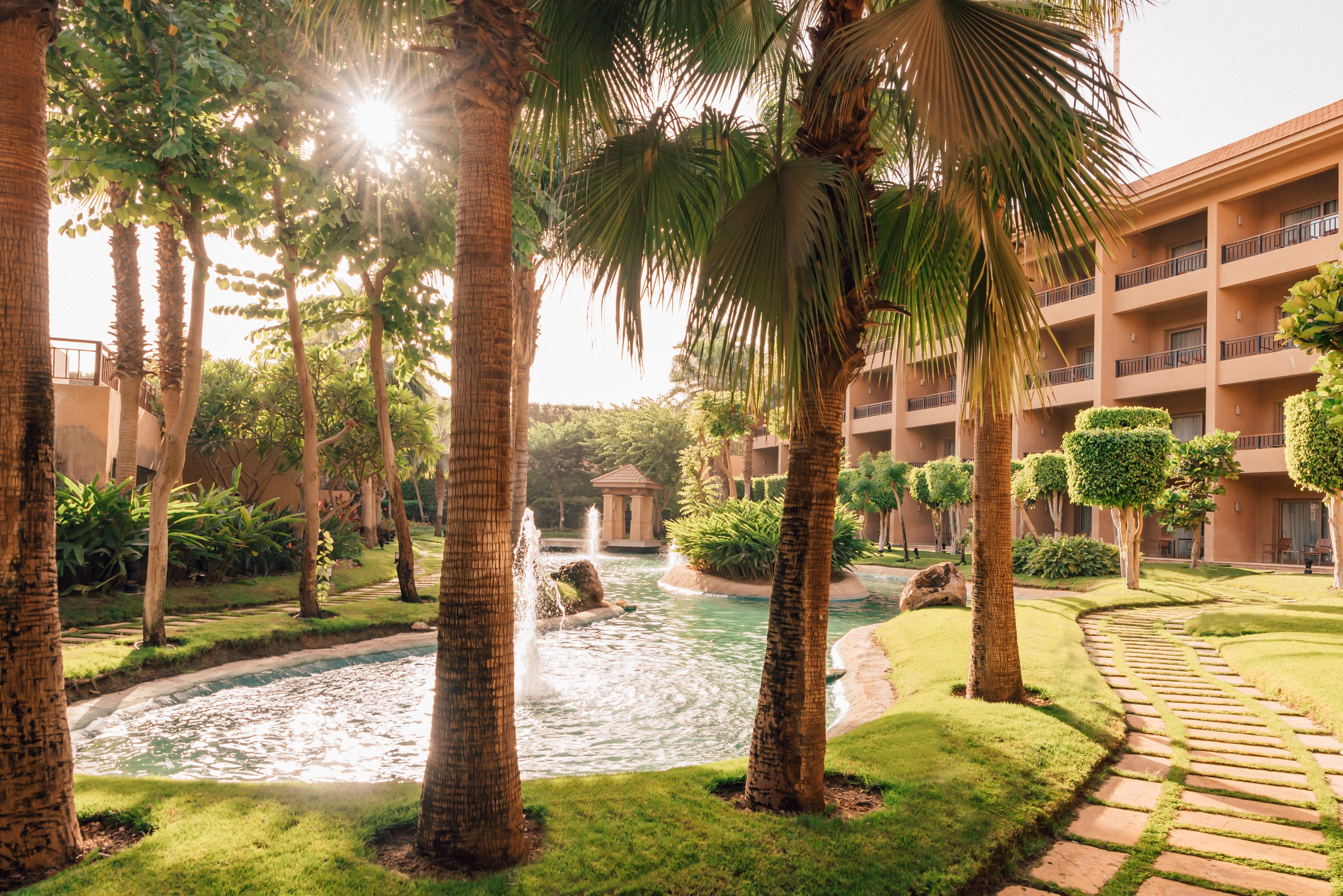 Hotel Dusit Thani Lakeview Cairo