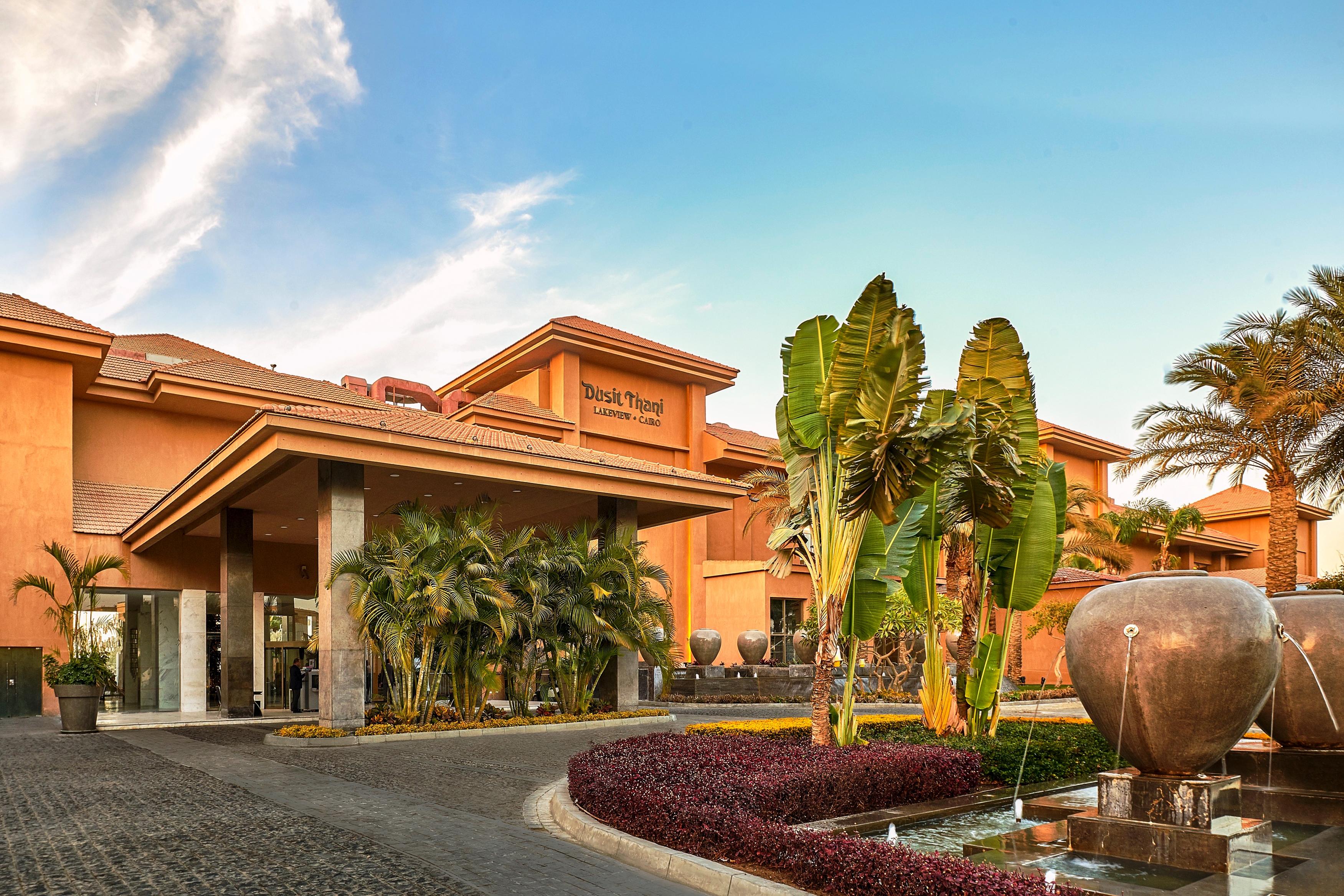 Hotel Dusit Thani Lakeview
