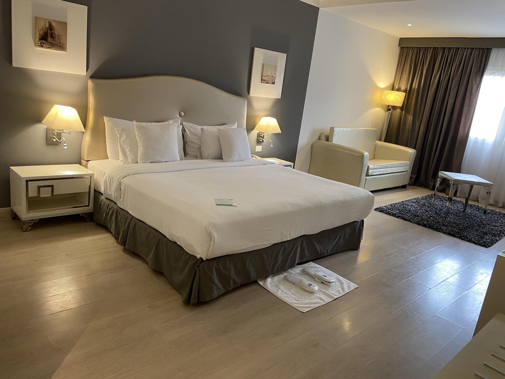 Barcelo Cairo Pyramids 4* Giza