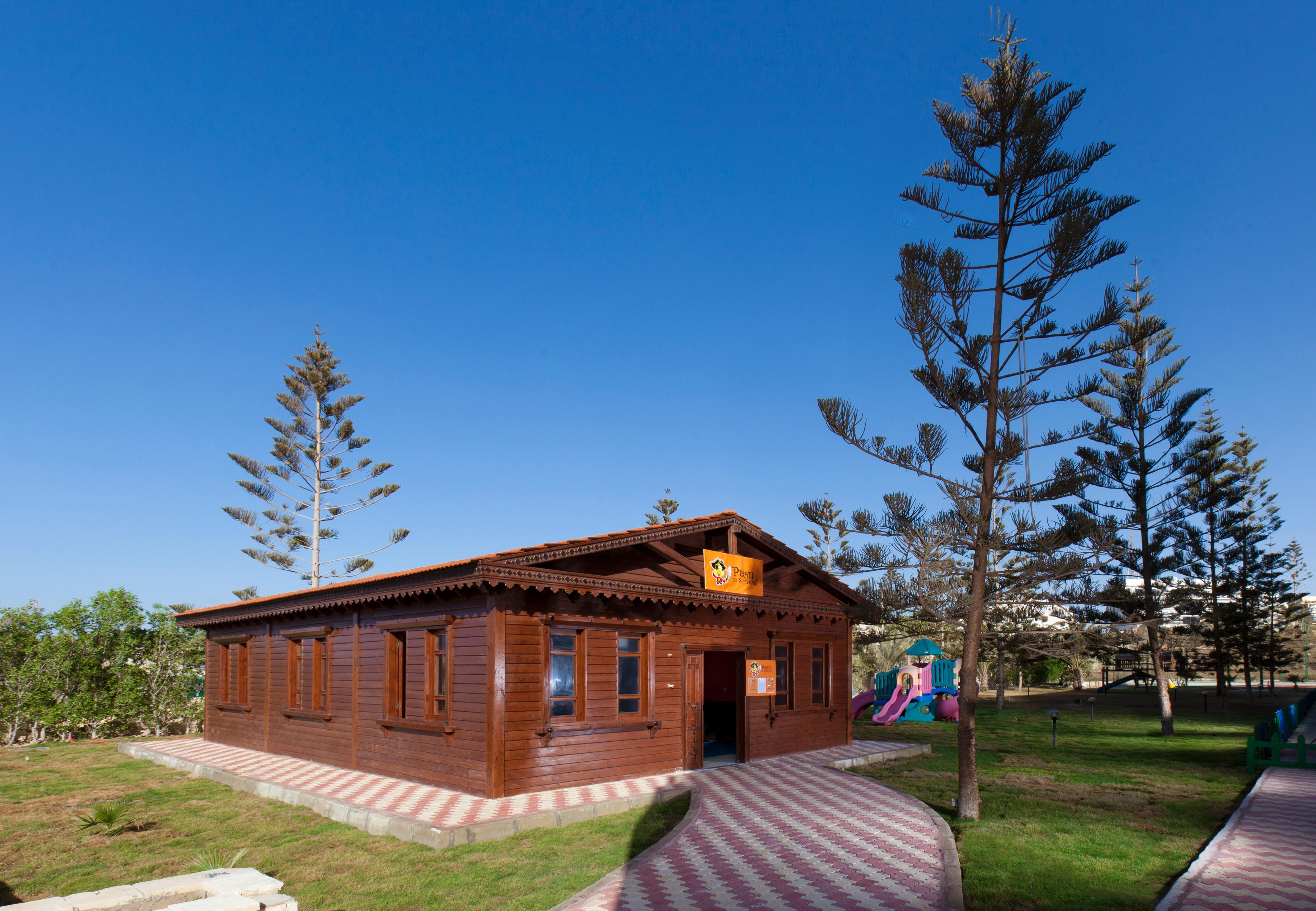Hotel Borg El Arab Beach Resort 5*