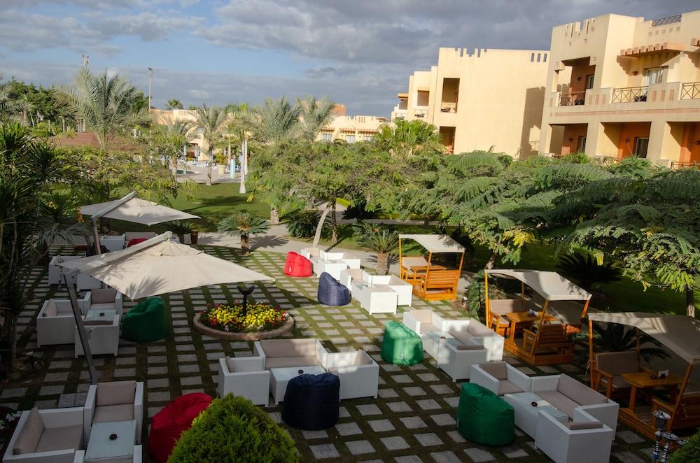 Swiss Pyramids Golf Hotel 5*