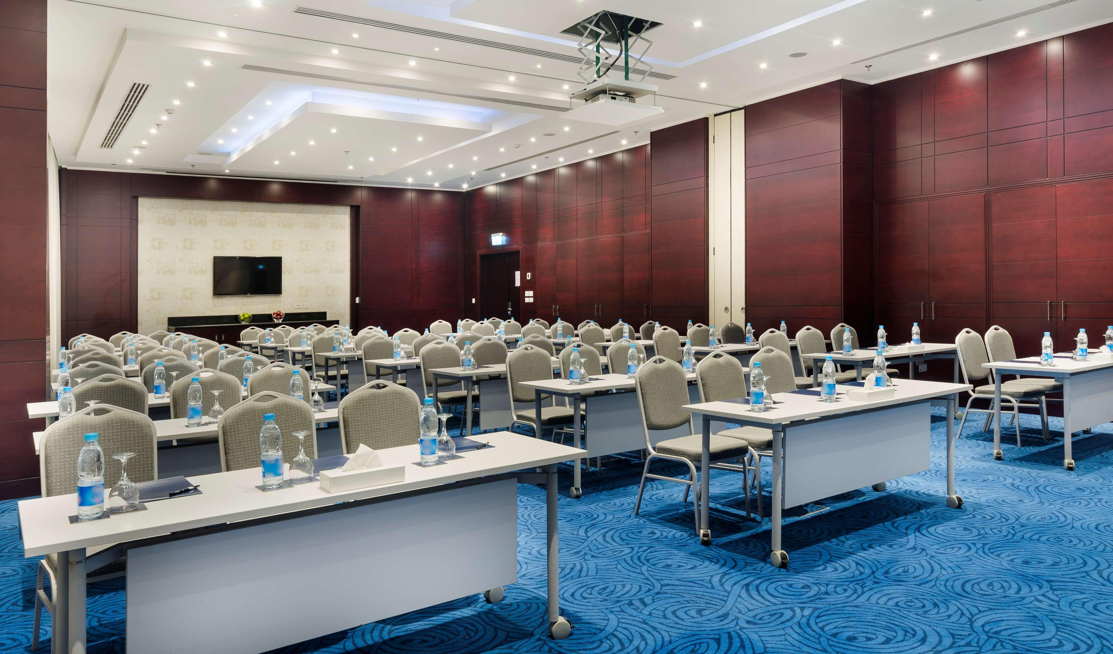 Complex Hilton Plaza Alexandria