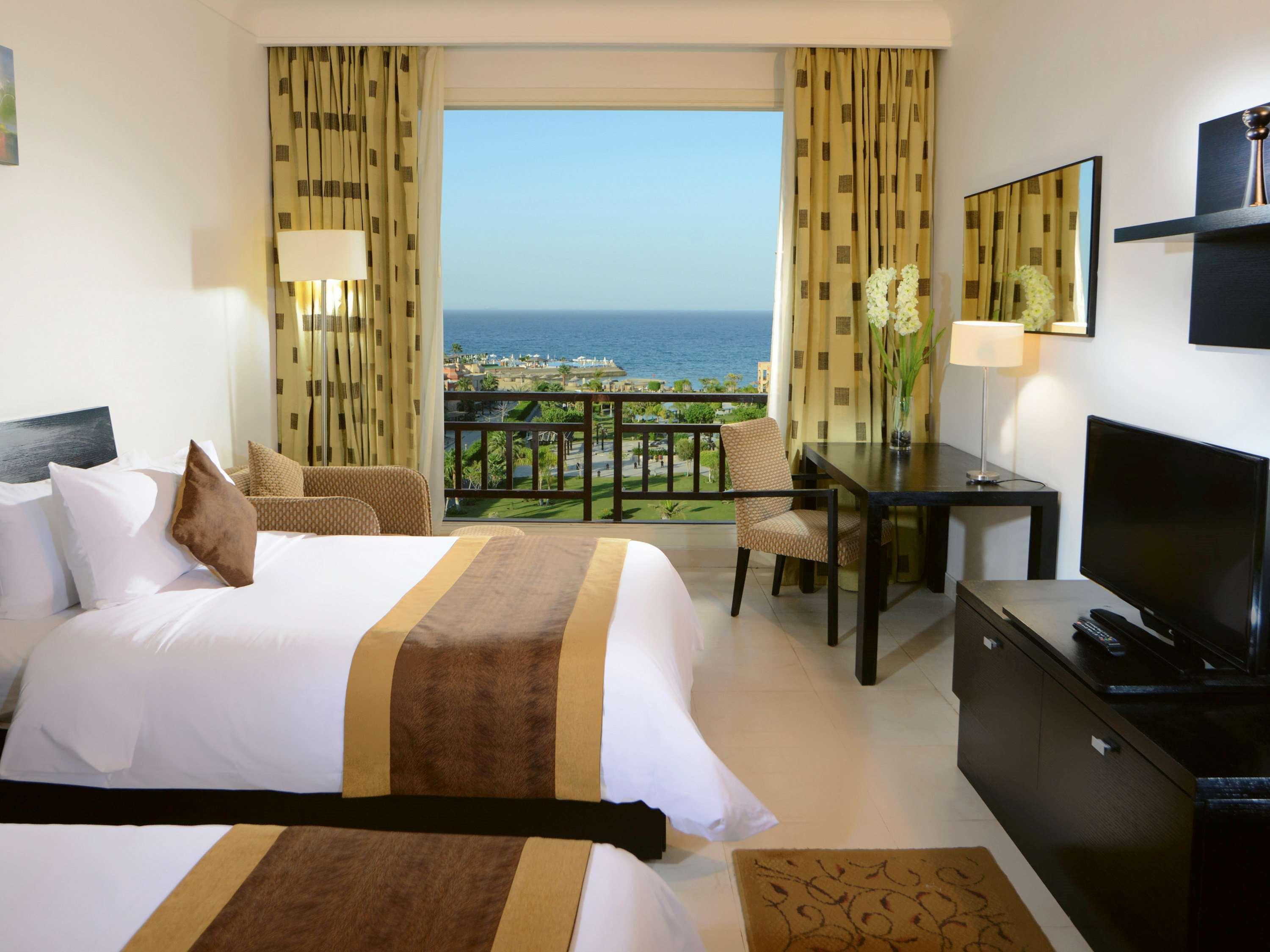 Moevenpick El Sokhna 5*
