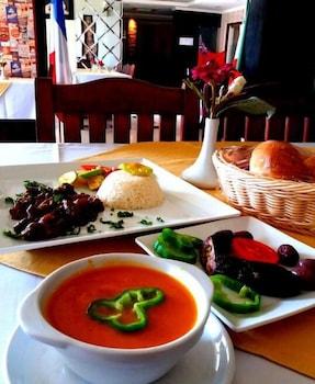 Hotel Elaria 3*