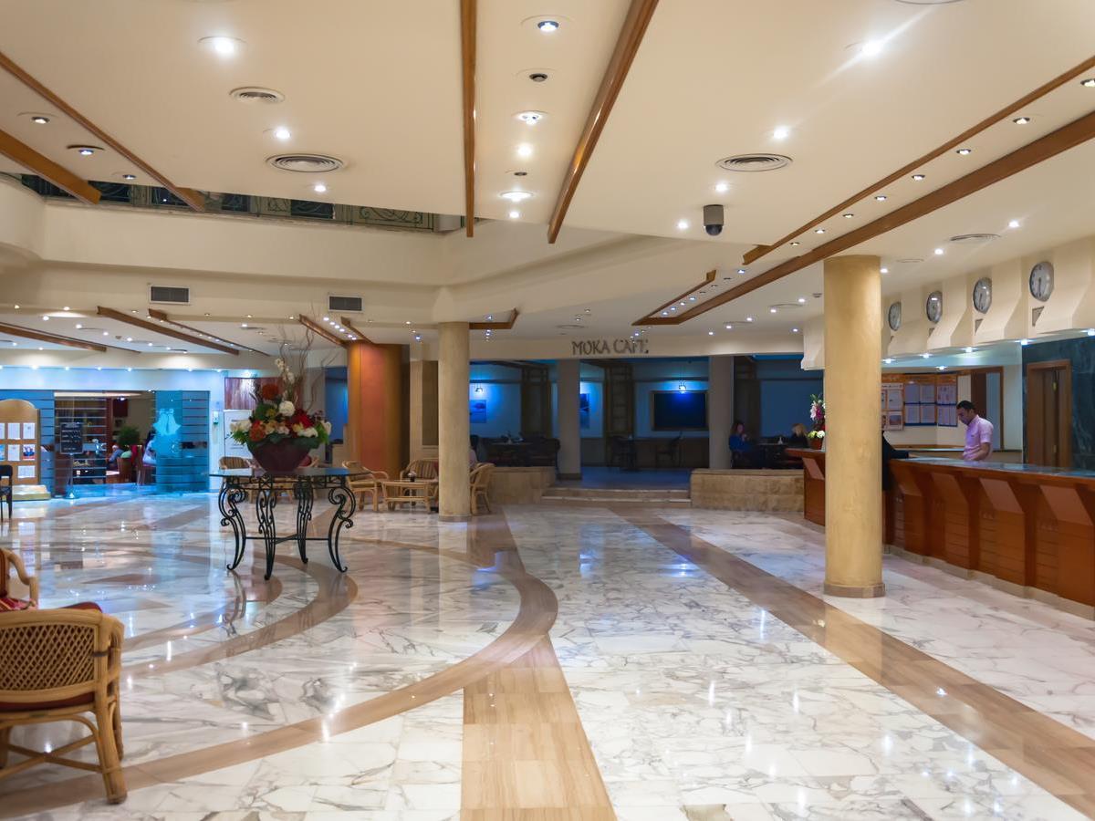 Resort Coral Tiran 4*