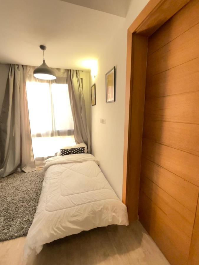 Cozy Stylish Furnished 2 Bedroom Apartment-شقة فندقيه للايجار مدينتي Madinaty