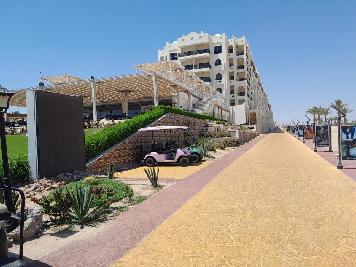 Buki-gravity-homes: Seaview In 5-star Gravity Sahl Hasheesh Apartment