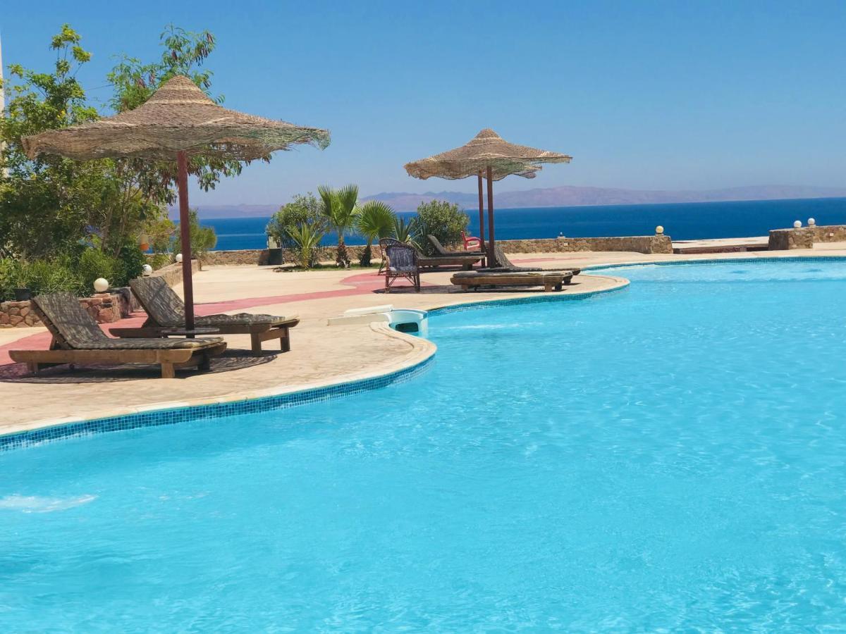 Sea View -sunnydahab *