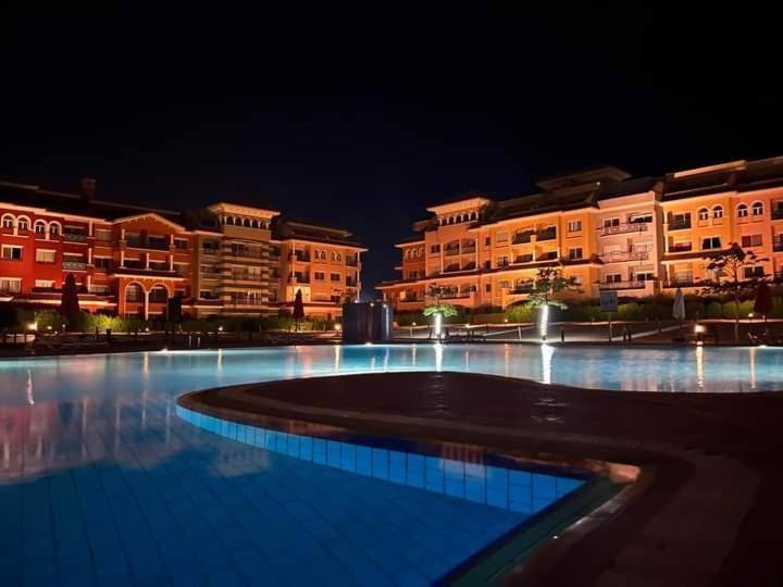 Porto Hosts & * Sharm el-Sheikh