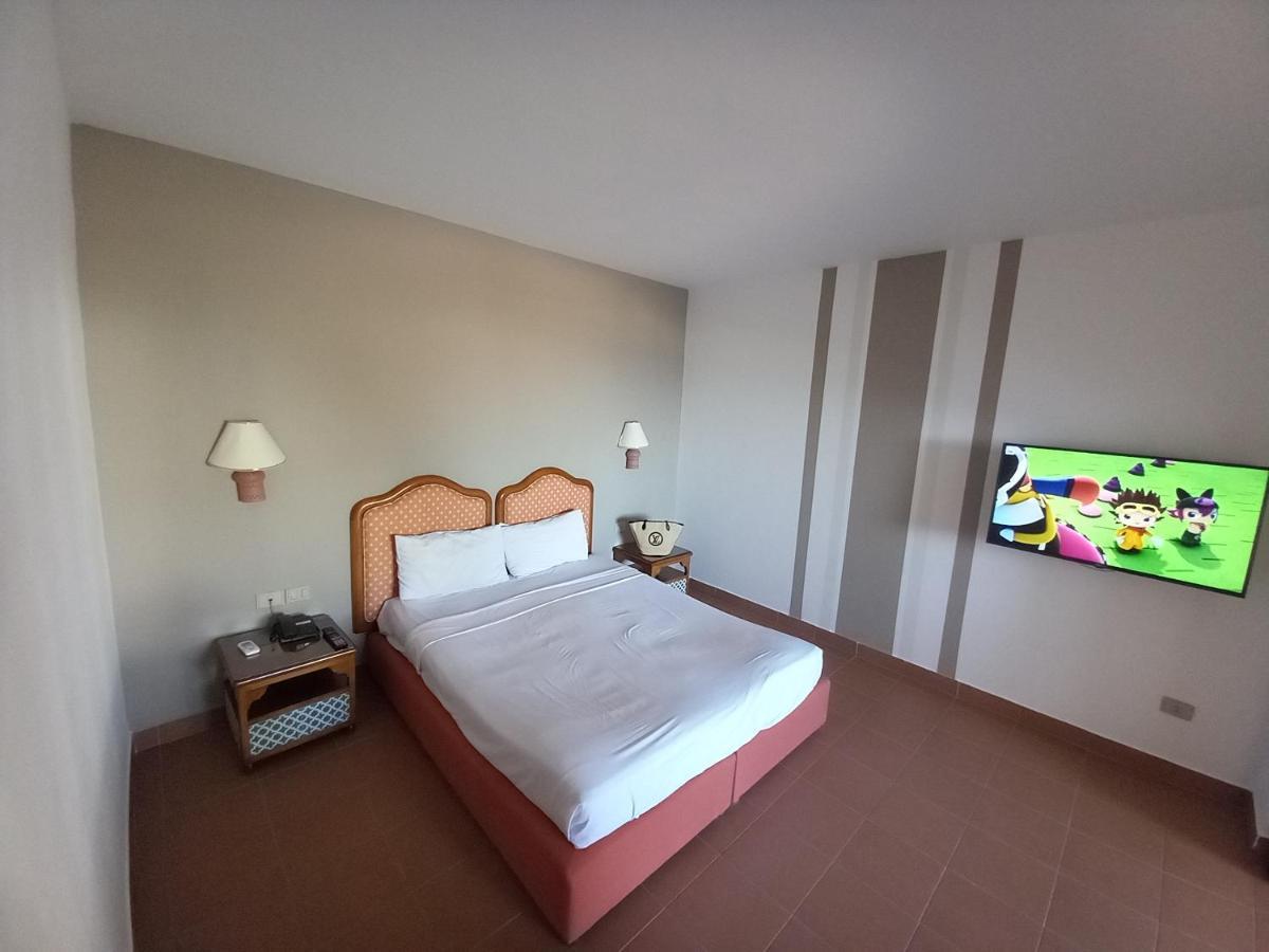 Private One Bedroom Domina Coral Bay Aparthotel 5*