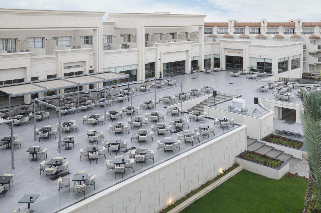 The V Luxury Sahl Hasheesh Resort 5*