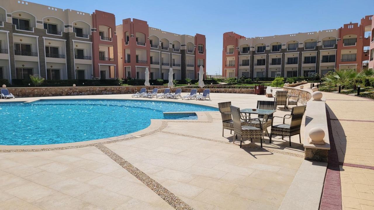 Oyster Bay - Luxury Serviced Complex