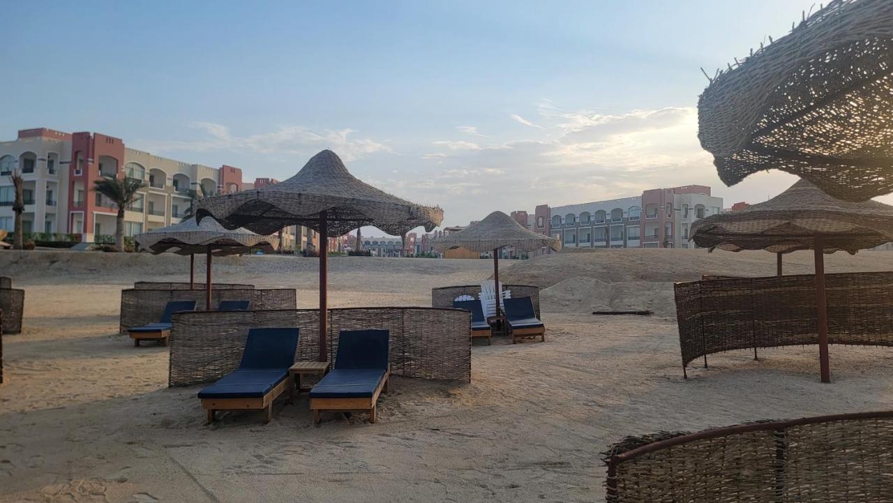 Oyster Bay - Luxury Serviced Complex *