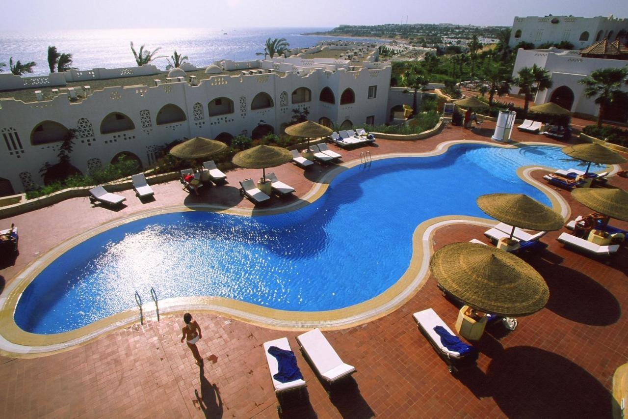 Private One Bedroom Domina Coral Bay Aparthotel