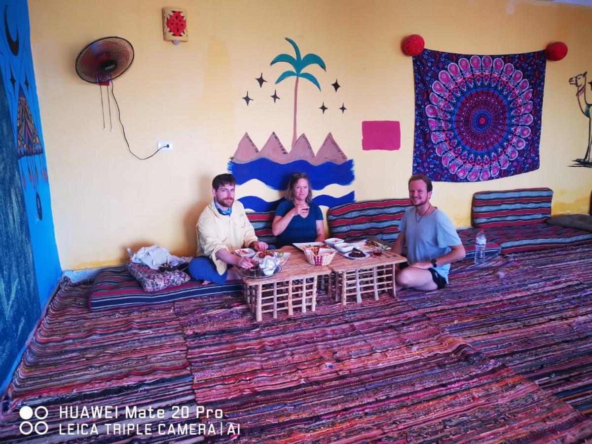 Perry's Island Camp Al Mezina Frühstückspension Nuweiba`