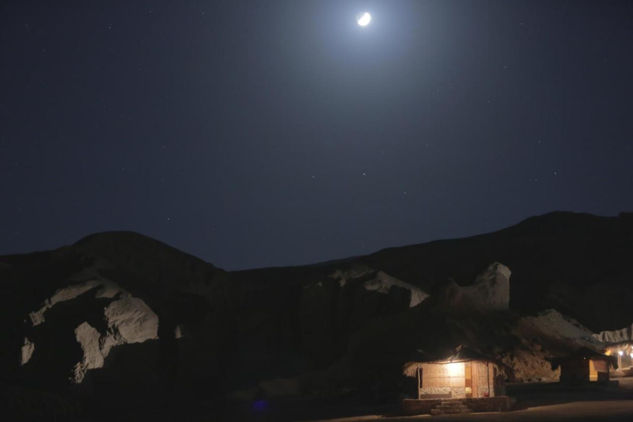 Lodge New Moon Island Camp