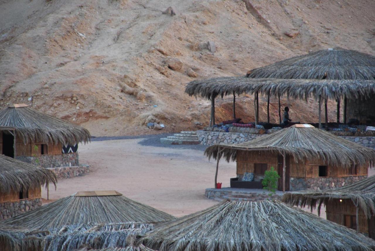 New Moon Island Camp Nuweiba
