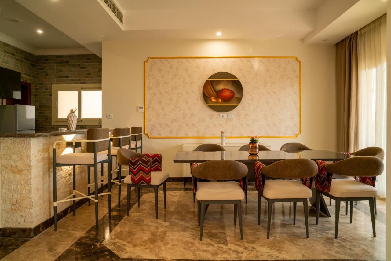 Hotel Azal Lagoons