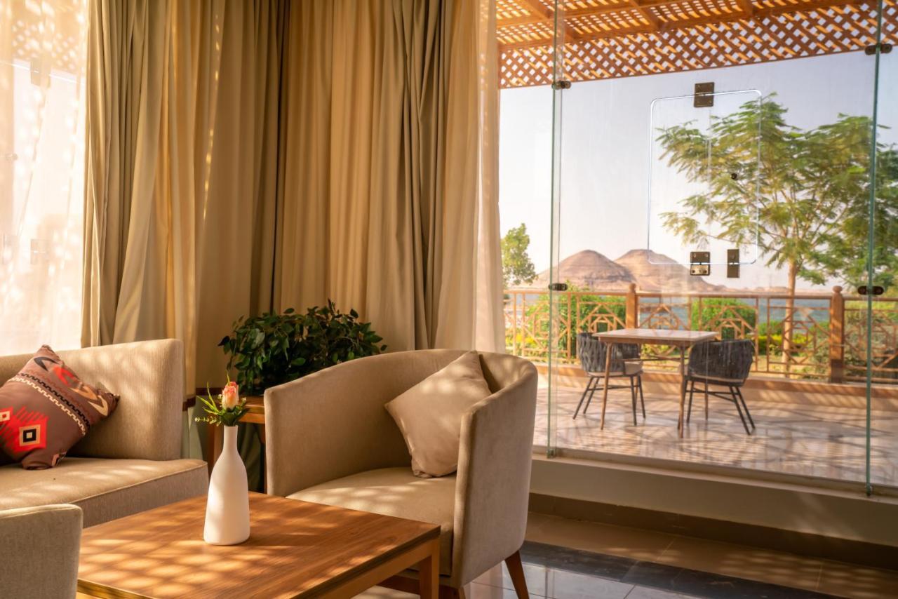 Azal Lagoons 5*