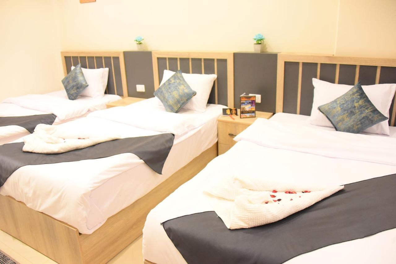 Pyramids 3* Kafrat al Jabal