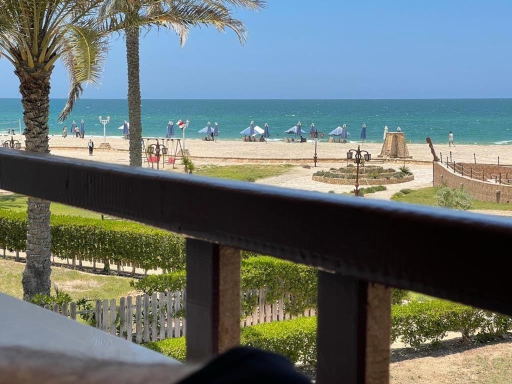 Villa, Sea Front View In Gated Community And Security *