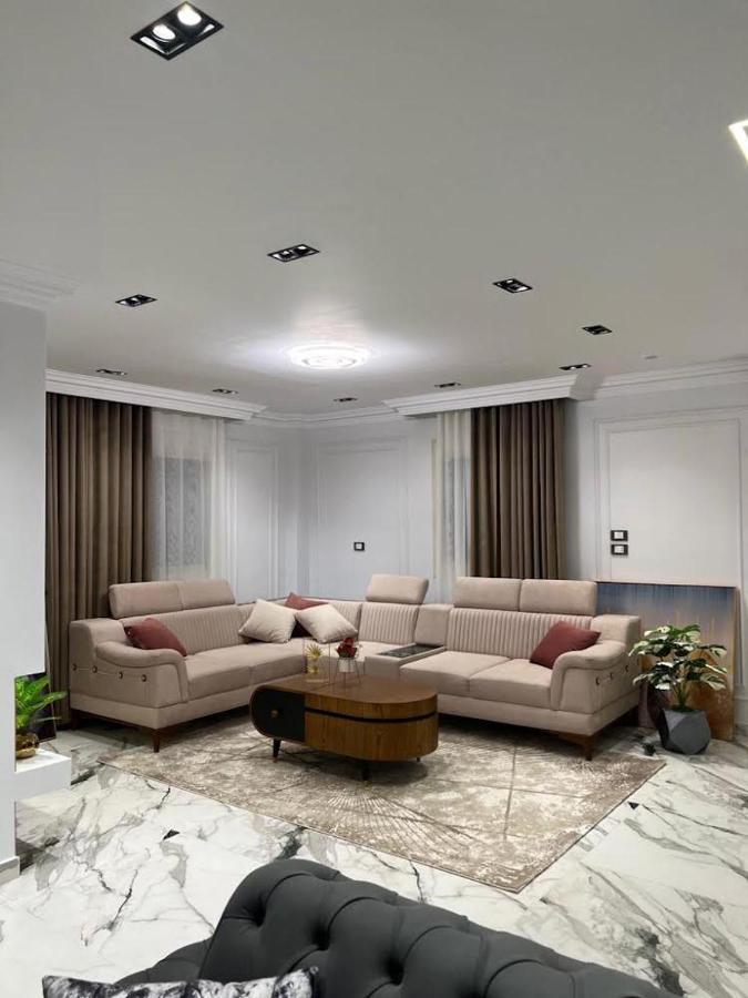 Resort Villa, Sea Front View In Gated Community And Security *