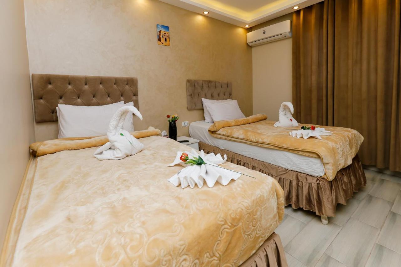 Guest house Venus Pyramids - Roof Access W Free Break Fast Kafrat al Jabal