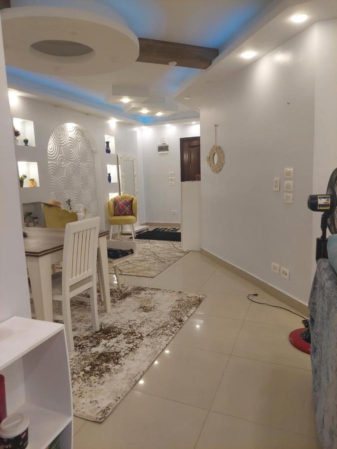 Apartament Your *