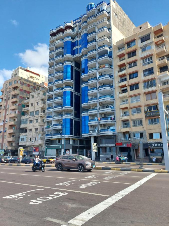 Apartament Your *