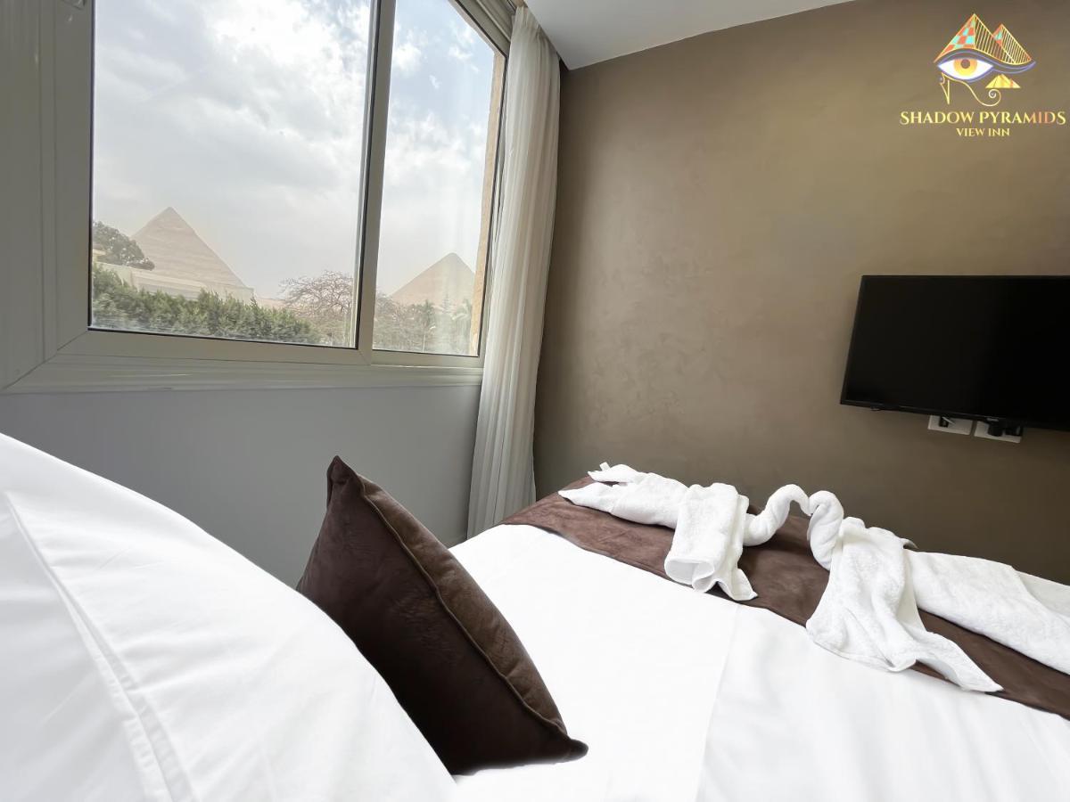 Shadow Pyramids And Jacuzzi * Kafrat al Jabal