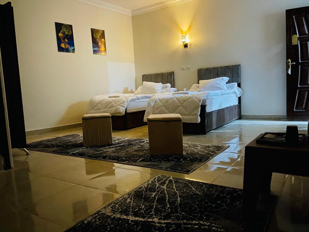 Golden Mask Pyramids Hotel