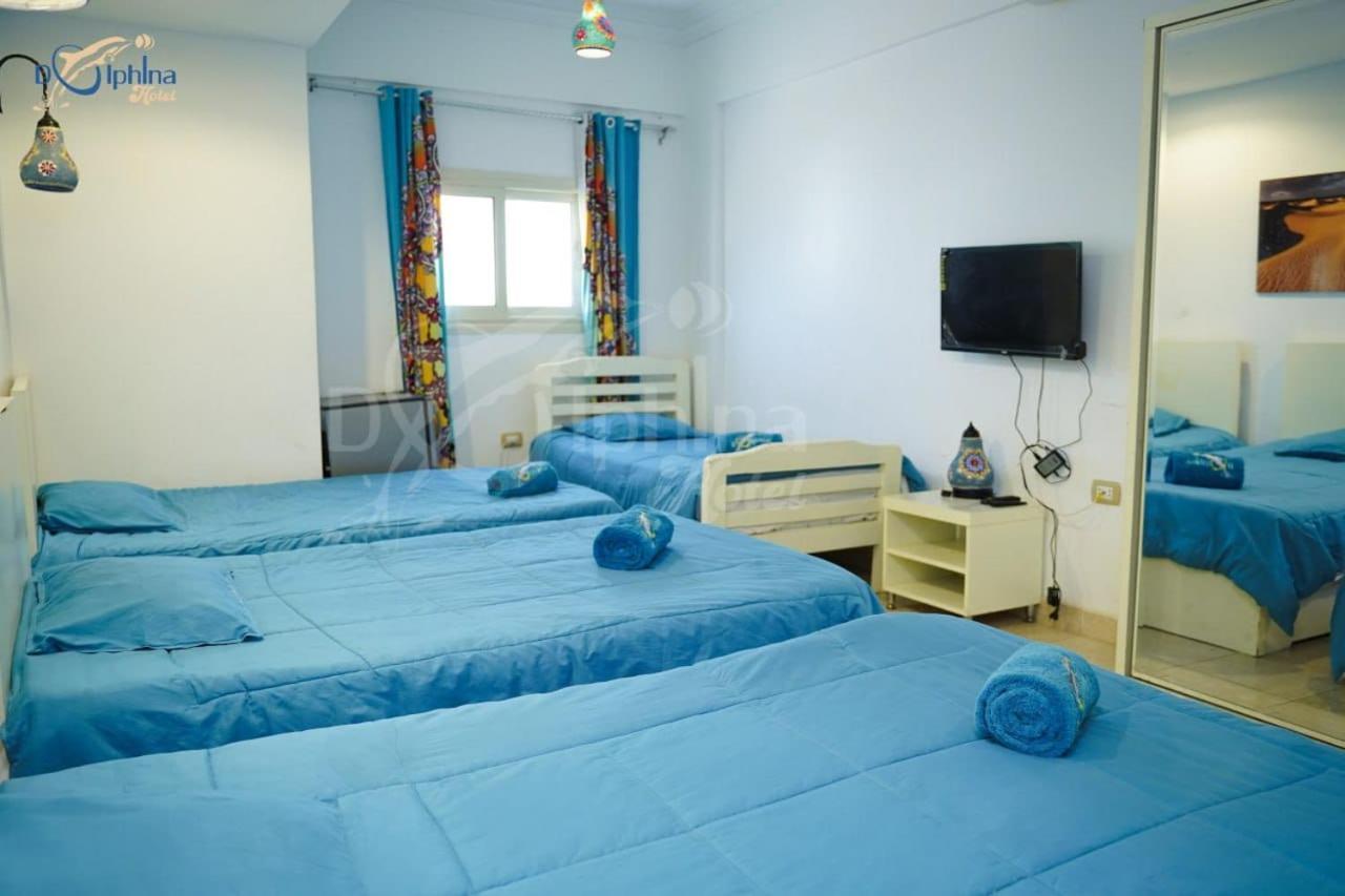 Dolphina & Restaurant Hotel 4*