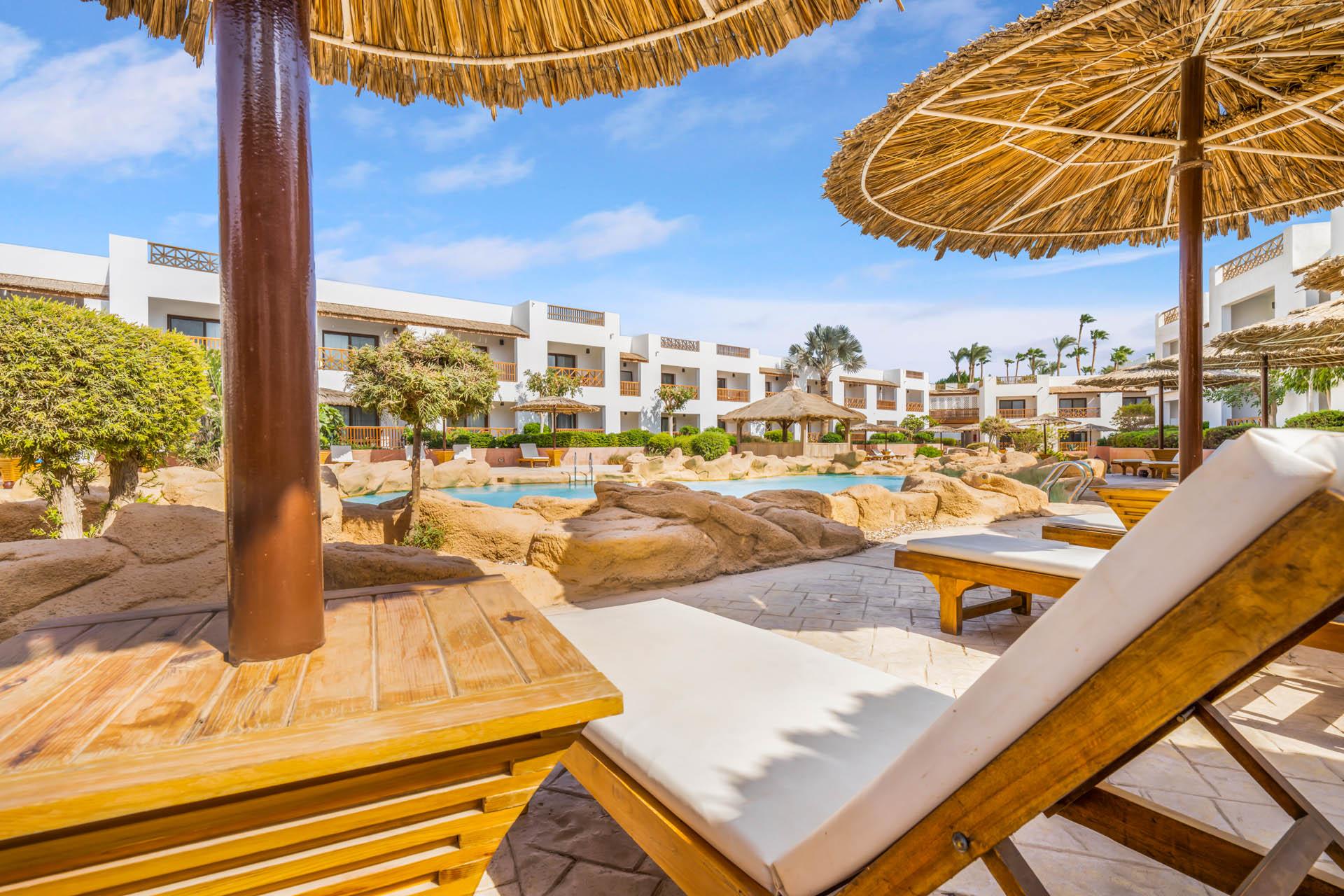 Private One Bedroom Domina Coral Bay