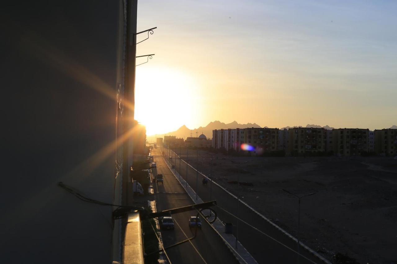 Heart Of Town Sea View Apartment Safaga