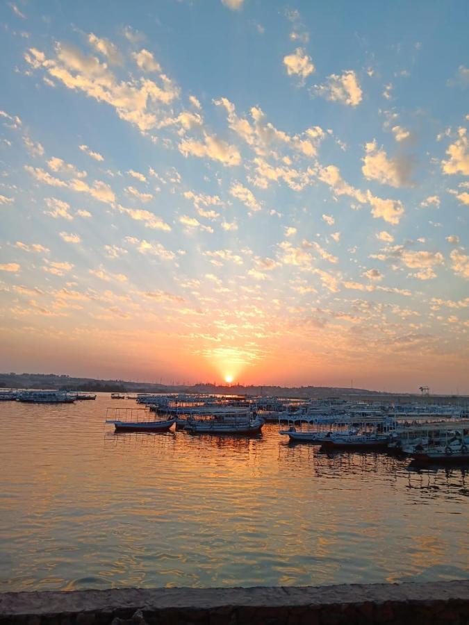 Wanas Kato * Aswan