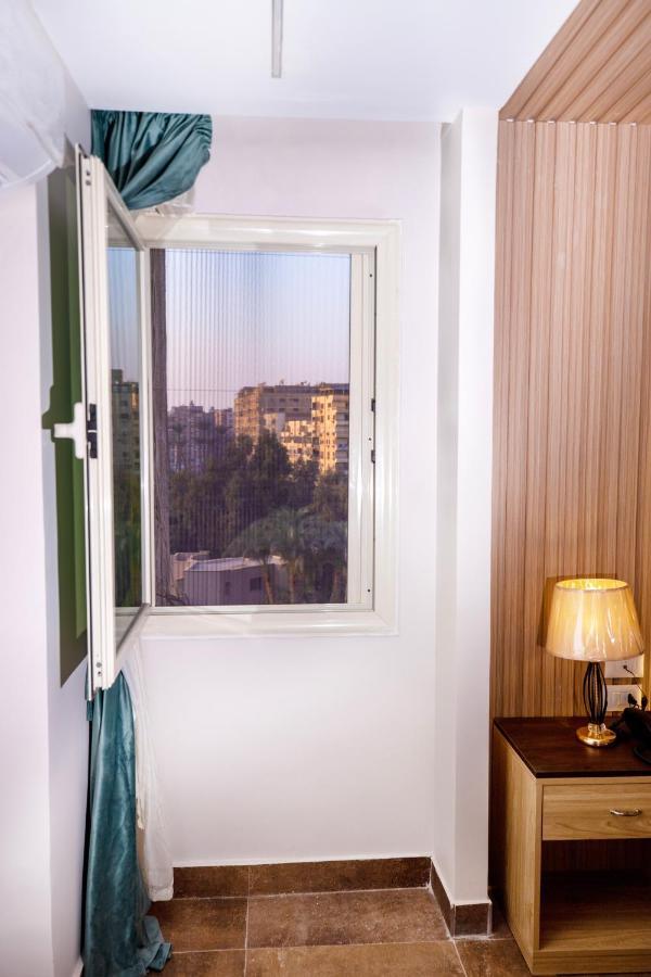 Hotel Blue Eyes Pyramids & Grand Museum Panorama View