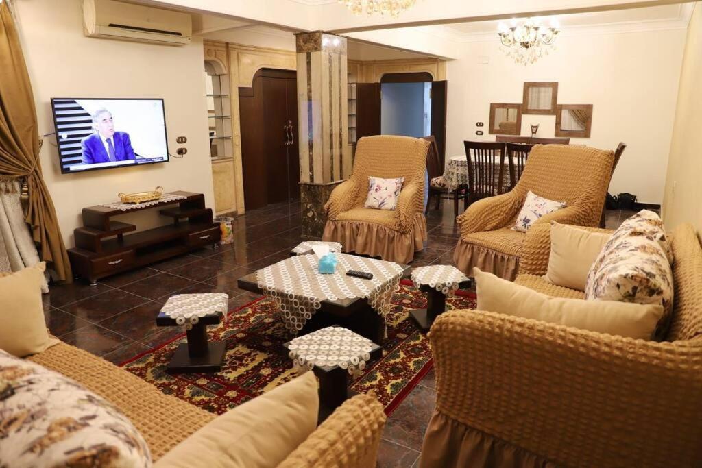 Luxury * Cairo