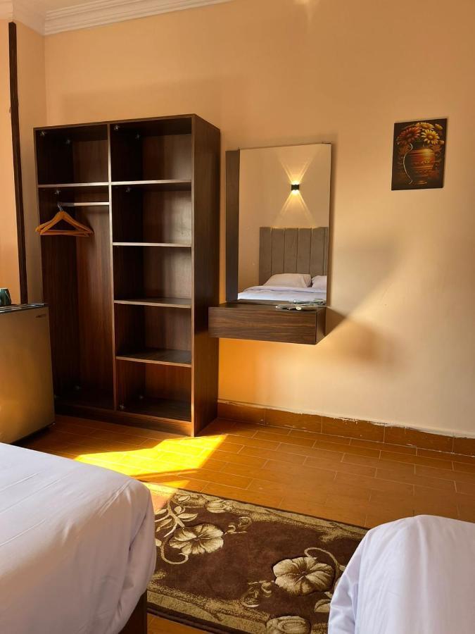 Pyramid View Bed & Breakfast