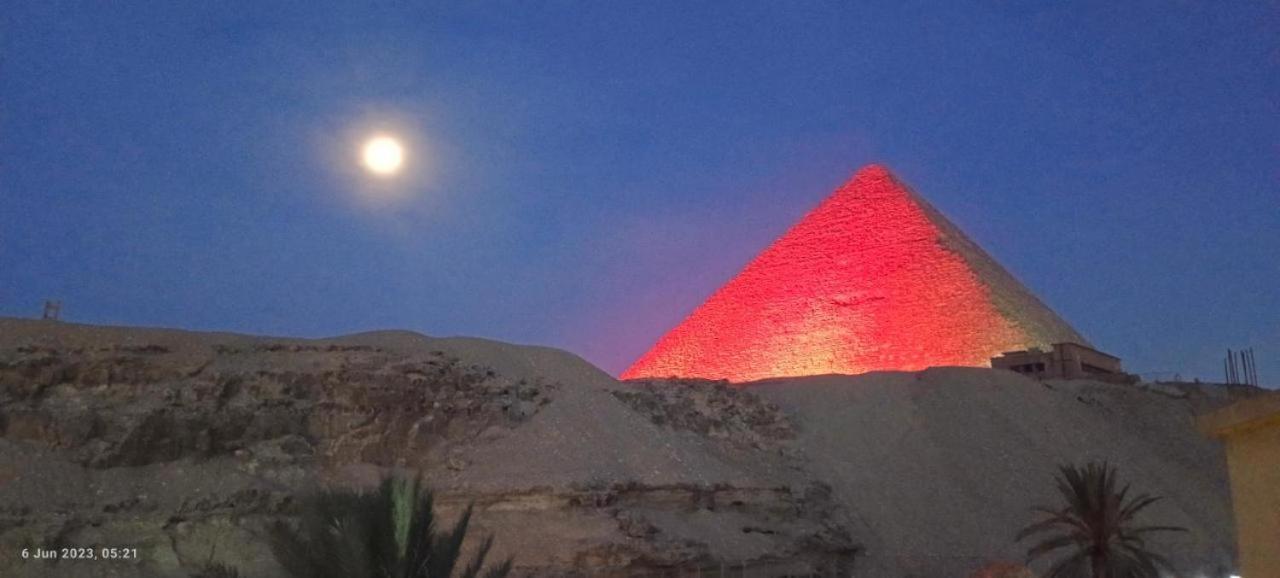 Pyramid View Bed & Breakfast *