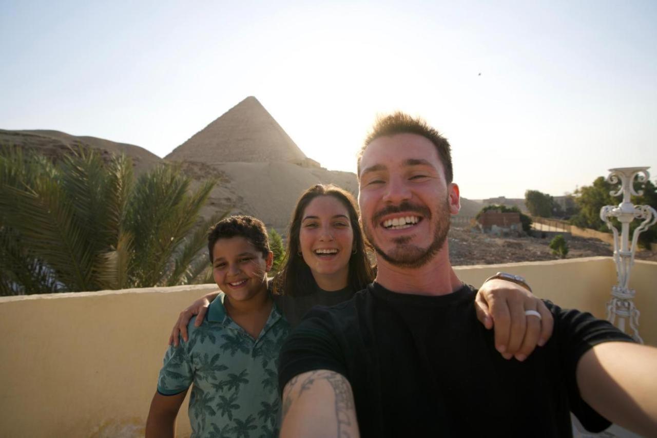 Pyramid View *